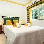 Exceptional With Pool, Tennis Court, Games וילה