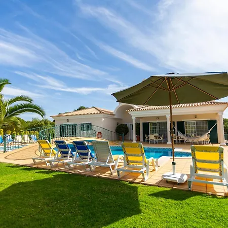 빌라 Exceptional With Pool, Tennis Court, Games