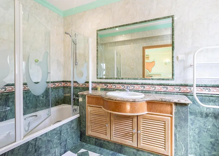 Exceptional With Pool, Tennis Court, Games *