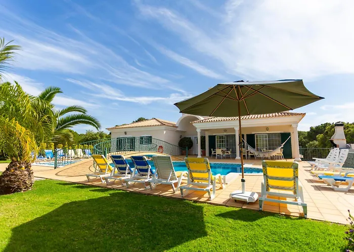 Villa Exceptional With Pool, Tennis Court, Games