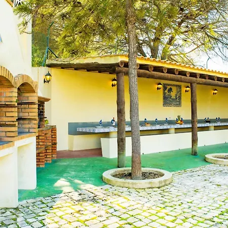 וילה Exceptional With Pool, Tennis Court, Games קווארטיירה