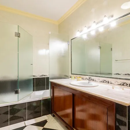 Exceptional With Pool, Tennis Court, Games *