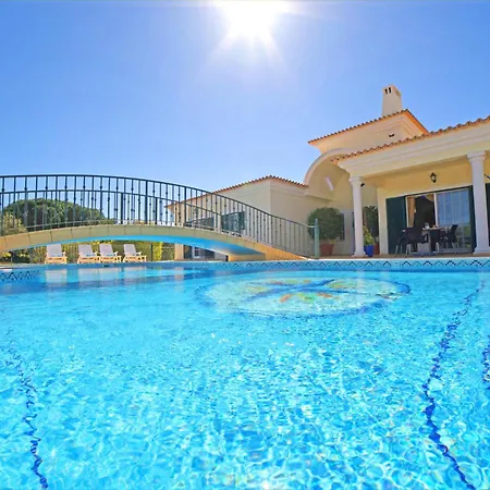 Exceptional With Pool, Tennis Court, Games Villa Quarteira
