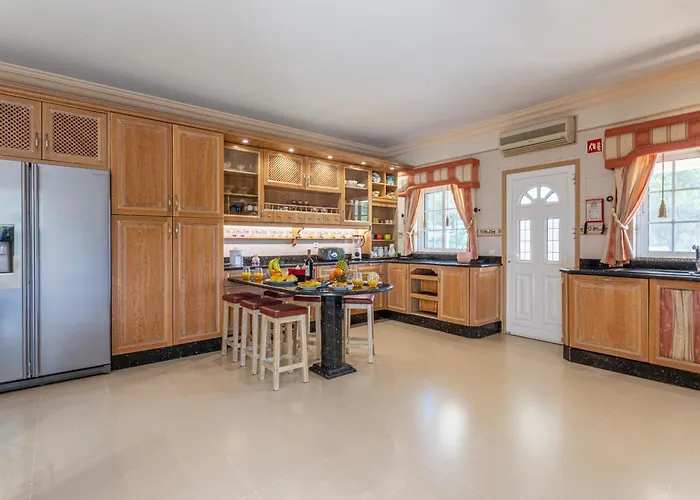 빌라 Exceptional With Pool, Tennis Court, Games *