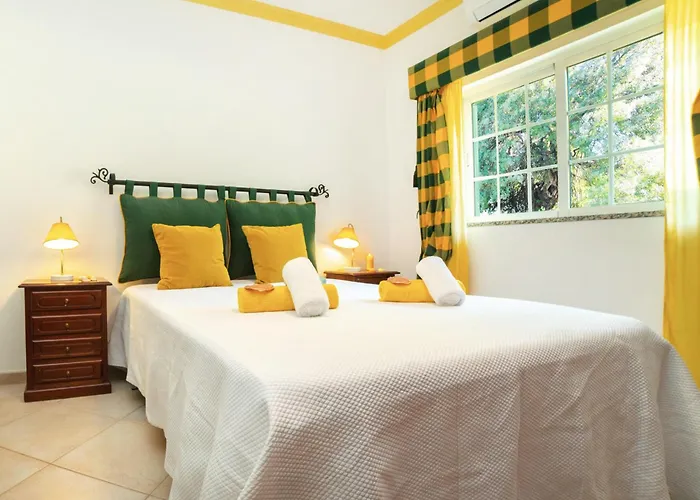 Exceptional With Pool, Tennis Court, Games 빌라