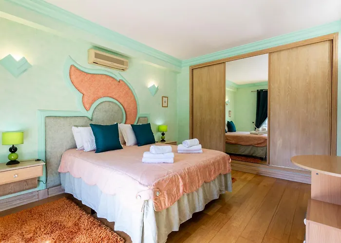 Exceptional With Pool, Tennis Court, Games 쿼테이라