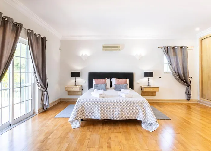 Exceptional With Pool, Tennis Court, Games * 쿼테이라
