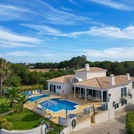 Exceptional With Pool, Tennis Court, Games Villa Quarteira